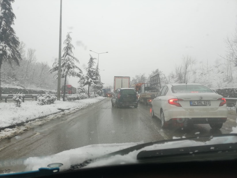 Samsun'da çevre yolu kaza nedeniyle tıkalı!