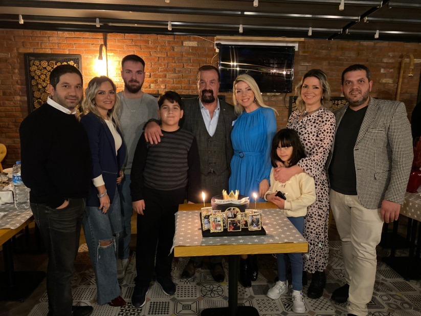 Mustafa Kara'ya Doğum Günü Sürprizi