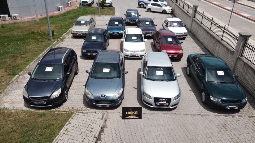 Samsun'da 14 araca ve 3 milyonluk arazilere el konuldu