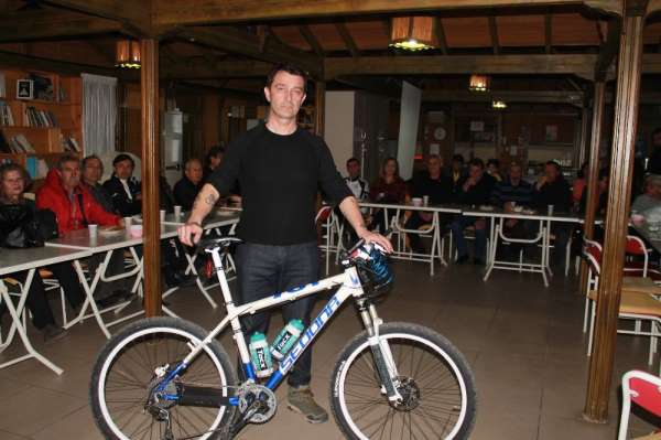 Atilla Atay, Mersin'de bisiklet tutkunlarıyla bir araya geldi 