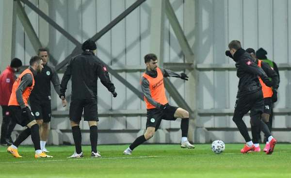 Konyaspor'da Gençlerbirliği maçı hazırlıkları devam ediyor 