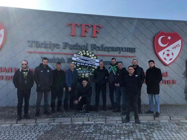 Bursasporlu taraftarlardan TFF'ye protesto
