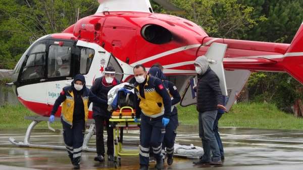 Kazada yaralanan tır sürücüsü ambulans helikopterle hastaneye sevk edildi 