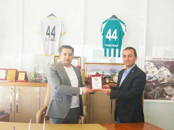 Yeşilyurt Belediyespor'a 'amatöre destek' plaketi verildi 