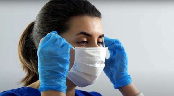 ''3 katlı medikal tip maskede yüzde 99,9'a varan bakteri filtre etme özelliğini 