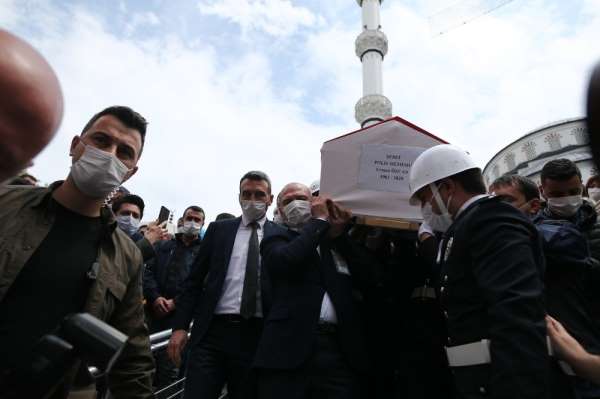 Bursa'da şehit polis memuru göz yaşlarıyla son yolculuğuna uğurlandı