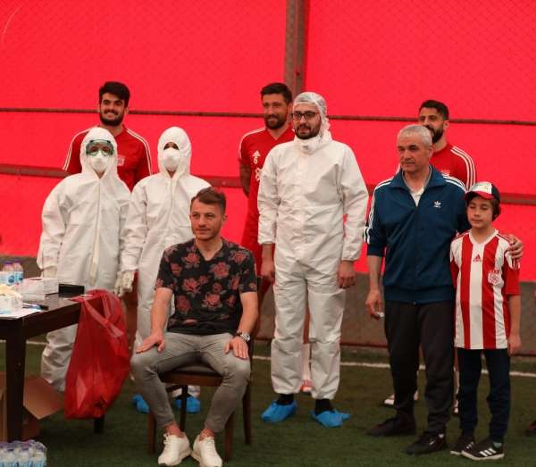 Sivasspor'a 3. kez korona virüs testi yapıldı