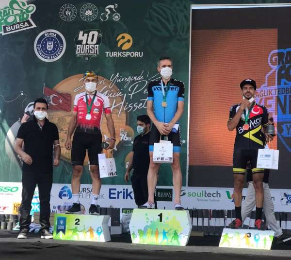 Antalyaspor Bisiklet Takımı sporcusu, Bursa'da gümüş madalya kazandı 