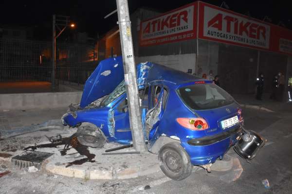 İzmir'de trafik kazası: 1 ağır yaralı 