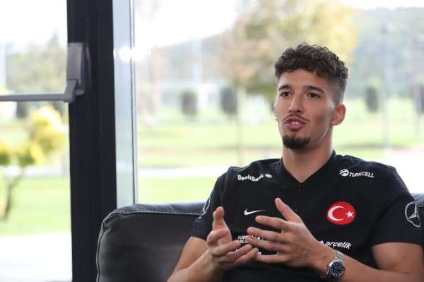 Altay Bayındır: 'Öncelikli hedefim Fenerbahçe'de şampiyonluklar yaşamak'