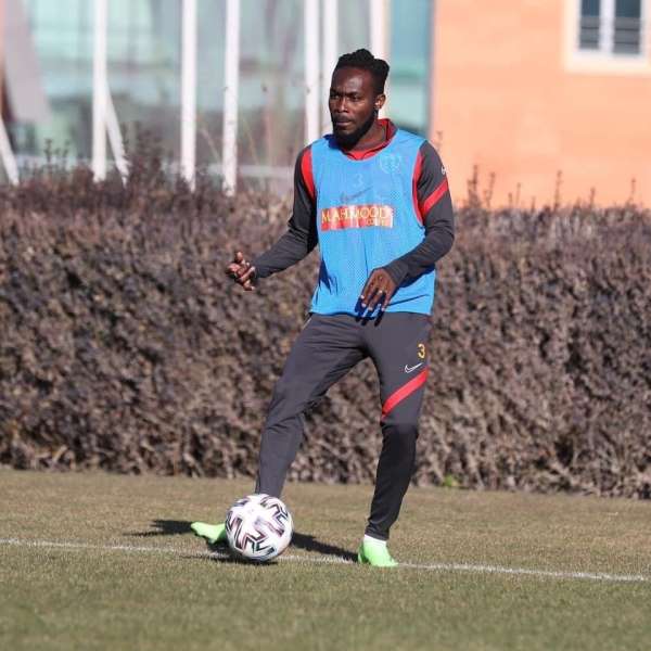 Attamah Beşiktaş maçında yok