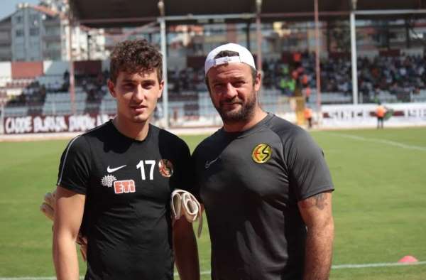 Hakan Ongun, küfür eden taraftara tepki gösterdi