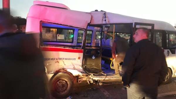 Balıkesir'de trafik kazası: 7 yaralı