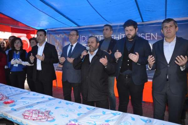 Kuşadası'nda İdlib şehitleri dualarla anıldı