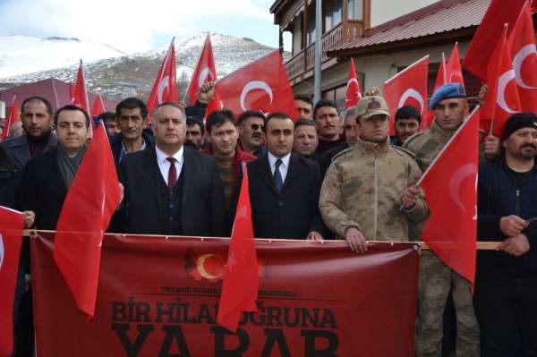 Şenkaya ilçesi şehitler için tek yürek oldu