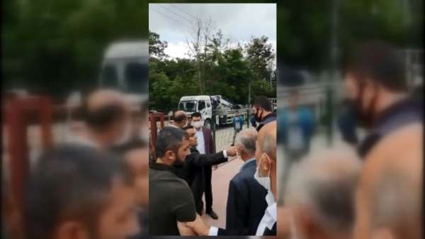 Bursa'da kaçak bina yıkımda zabıta memuruna yumruklu saldırı 