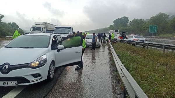 Seyahat yasağının kalktığı 2. günüde otoyolda zincirleme kaza 
