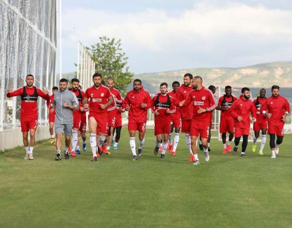 Sivasspror, Denizlispor maçına hazırlanıyor 