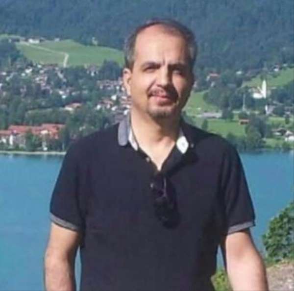 İzmir'de doğum uzmanı doktor intihar etti 