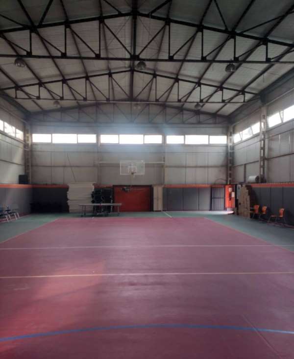 İzmir Valiliği spor salonunun hastaneye çevrildiği iddiasını yalanladı