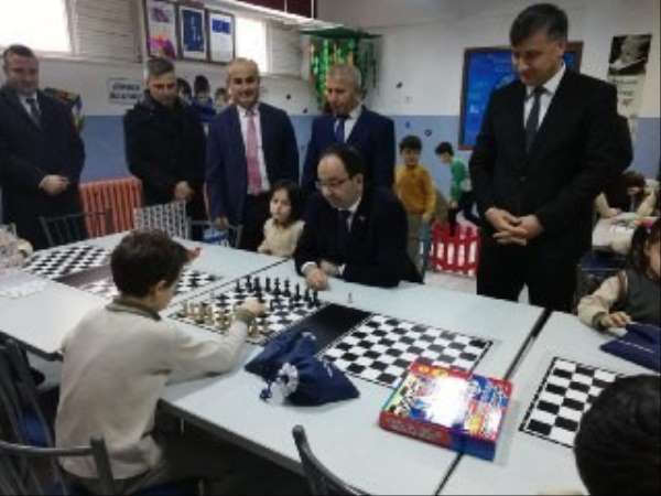 İlkokulda düşünce ve okuma atölyesi açıldı