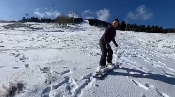 Hülya Avşar Uludağ'da kayak yaptı 