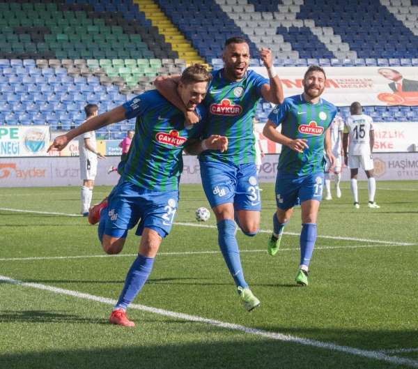 Süper Lig: Çaykur Rizespor: 1 - Gençlerbirliği: 0 (İlk yarı) 