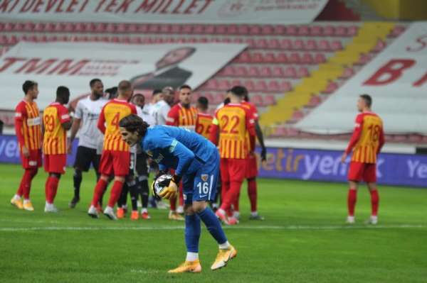 Süper Lig: Kayserispor: 0 - Beşiktaş: 0 (Maç devam ediyor)