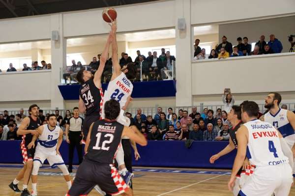 Türkiye Basketbol 2. Ligi: Çorlu Belediyesi: 81 - Nazilli Belediyesi: 58 