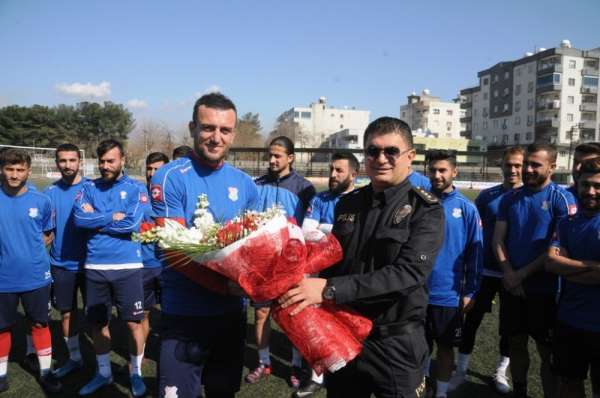 Güvenlik güçlerinden Cizrespor'a teşekkür ve destek ziyareti