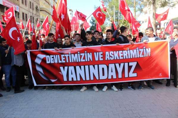 Kahta'da binlerce genç şehit ve gaziler için yürüdü