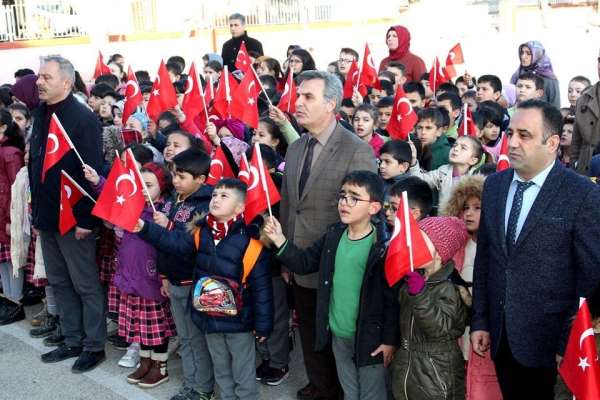 Suluova'da ilk ders: 'Vatan size, gelecek bize emanet' 