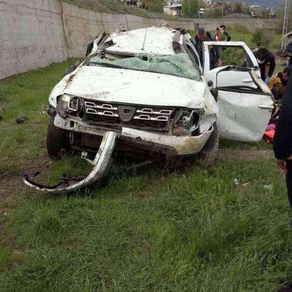 Bingöl'de trafik kazası: 1 ölü, 2 yaralı