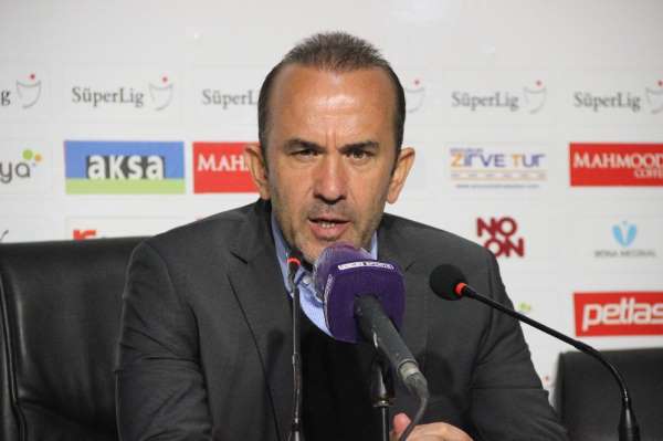 Mehmet Özdilek: 'Kazanabilmeyi maçın başından sonuna kadar çok istedik' 