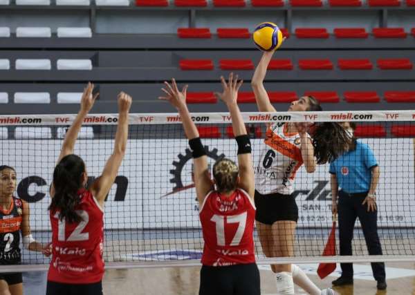 Sultanlar Ligi: Çan Gençlik Kalespor: 0 - Eczacıbaşı VitrA: 3