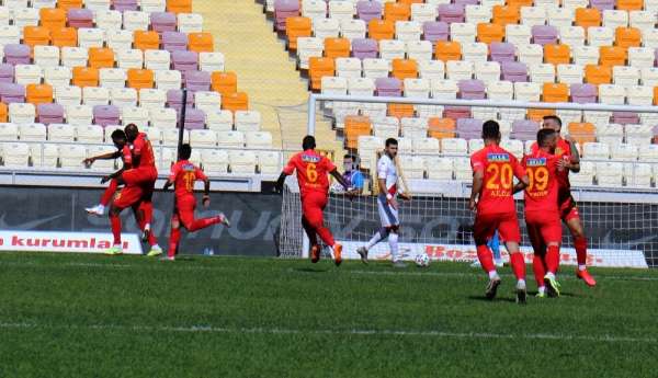Süper Lig: Yeni Malatyaspor: 1 - Antalyaspor: 0 (Maç devam ediyor) 
