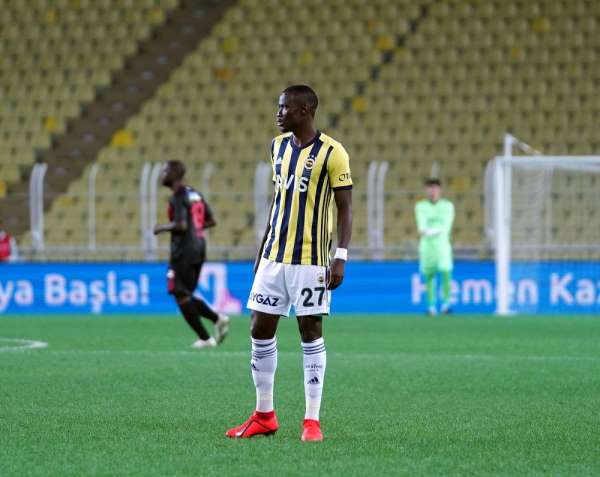 Thiam bekleneni veremiyor