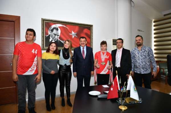 Engelli sporculardan Başkan Gürkan'a ziyaret 