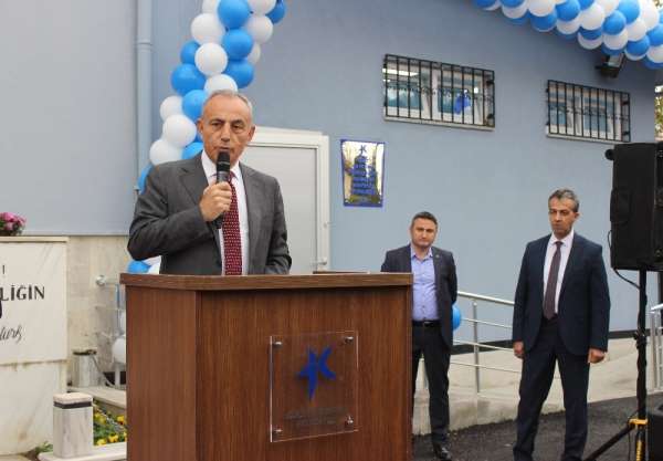 Küçükçekmece'deki engelli çocuklara özel spor salonu 