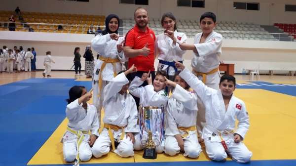 Minik Judocular Karaman'ın gururu oldu 