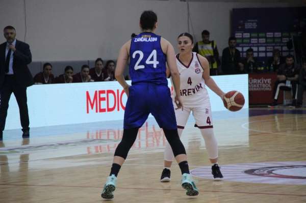 Kadınlar Basketbol Süper Ligi: Elazığ İl Özel İdare: 87 - Fenerbahçe: 84
