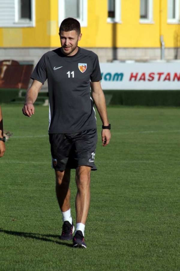 Kayserispor Kravets'i bırakmadı