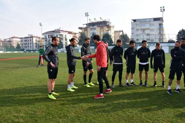 Cihat Arslan Manisa FK ile ilk antrenmana çıktı 