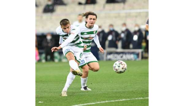 Bursaspor'da forvet değişimi