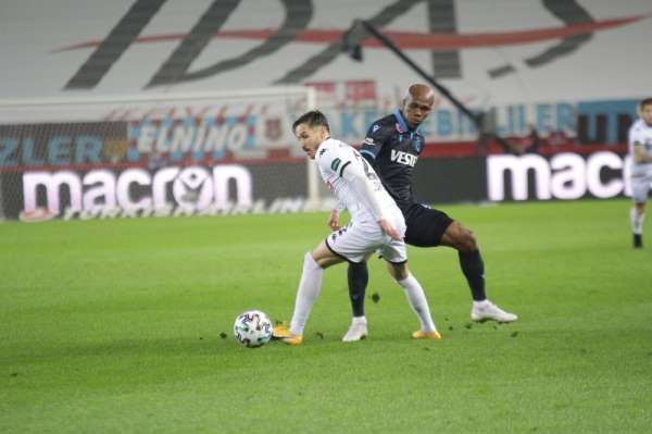Süper Lig: Trabzonspor: 0 - Yukatel Denizlispor: 0 (İlk yarı)