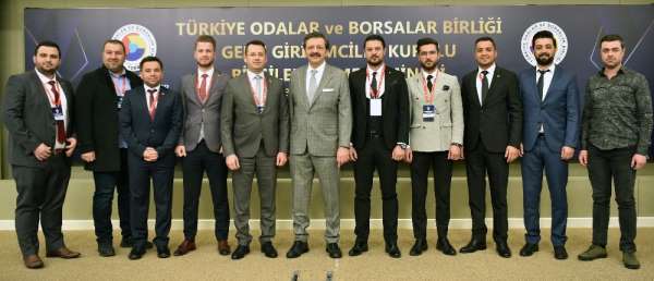 Manisalı genç girişimciler, bilgilendirme seminerine katıldı