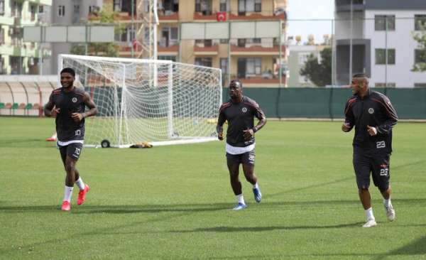 Alanyaspor, 46 gün aradan sonra topbaşı yaptı