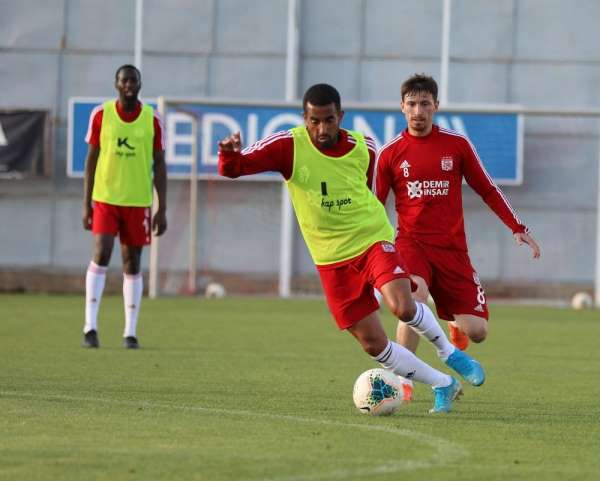 Sivasspor çift kale maç yaptı 