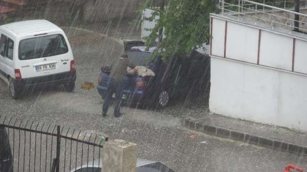 Tokat'ta dolu yağışı etkili oldu 