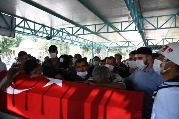 Kaza kurşunuyla ölen Astsubay Güven göz yaşları arasında toprağa verildi 